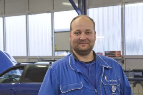 Andy Wichmann in der Werkstatt